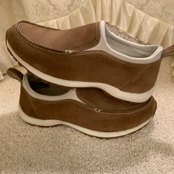 LAND’S END WOMENS SUEDE MOCCASIN CLOGS - Picture 3 of 7